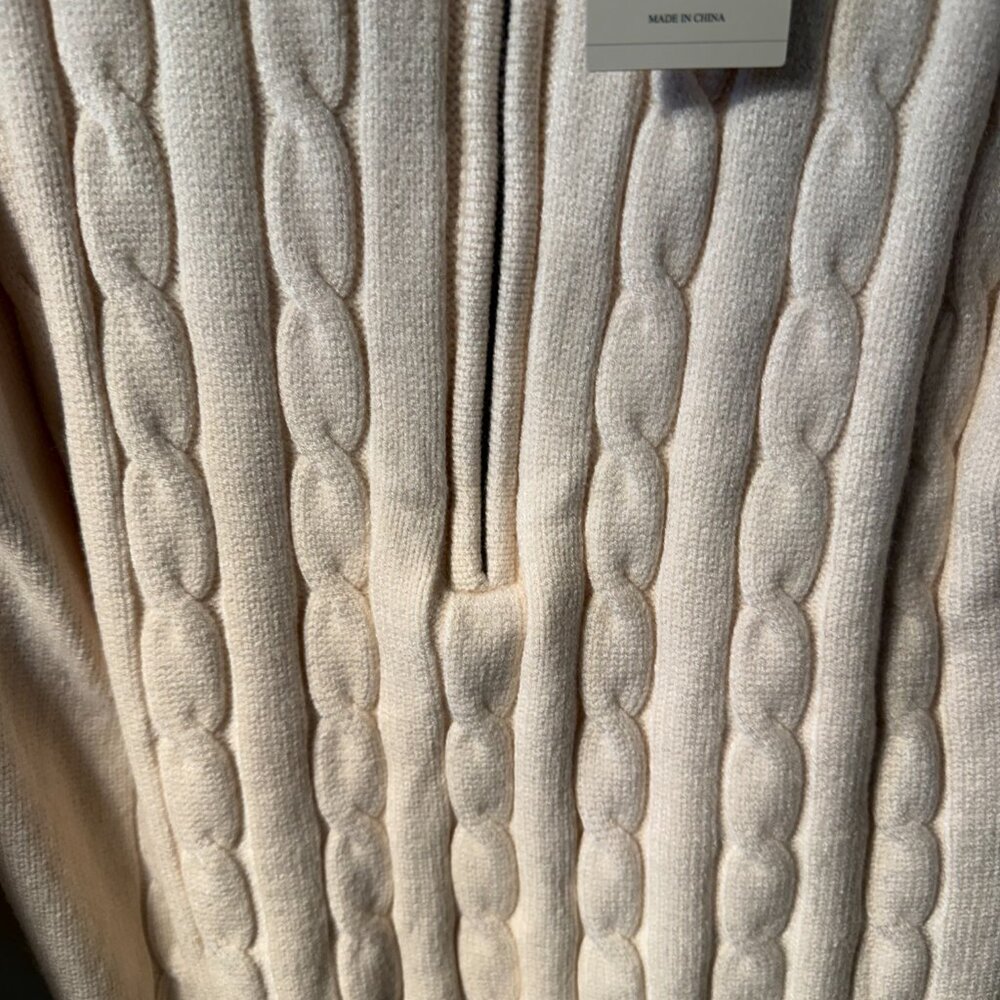 Dokotoo White Women's Sweater - Picture 3 of 4